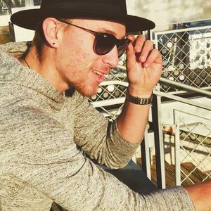 Meet your Posher, Austin